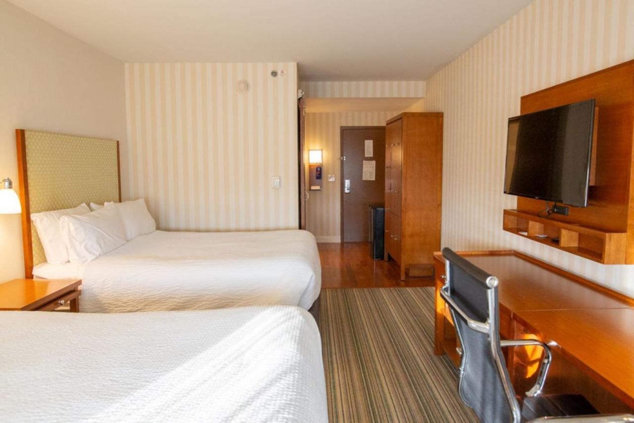 Holiday Inn Express Columbus Airport Easton Exterior foto
